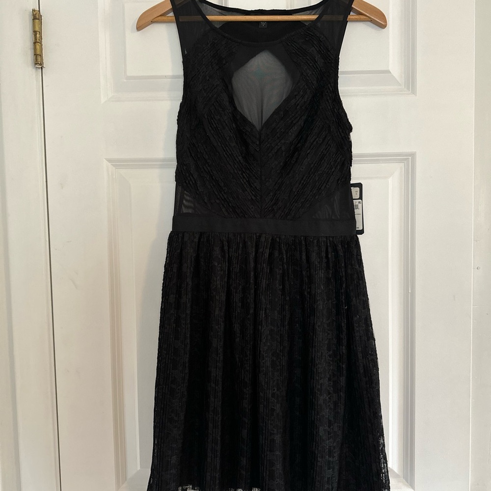 Guess Jet Black Crinkle Floral Lace Dress | A-line Mini Dress | Size 4